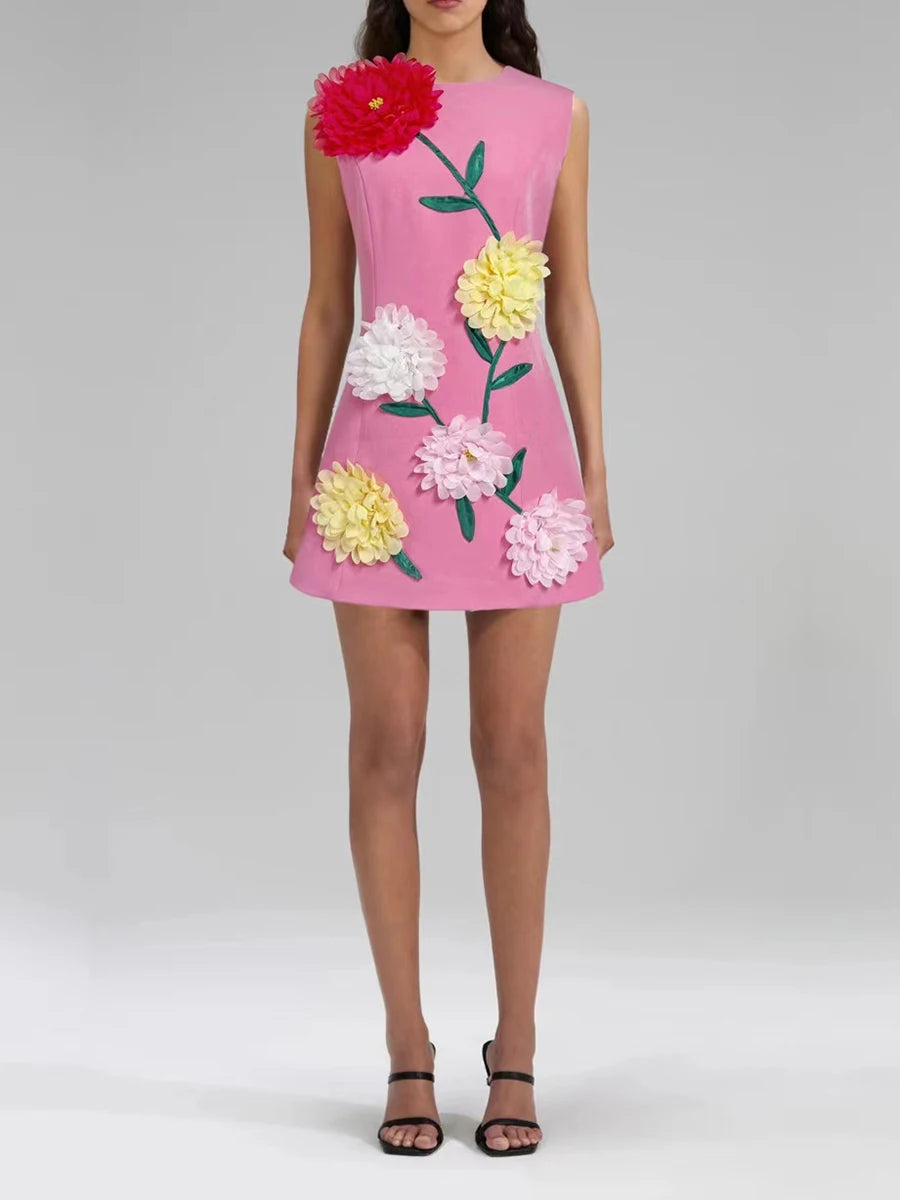Hit Color Appliqué Dress