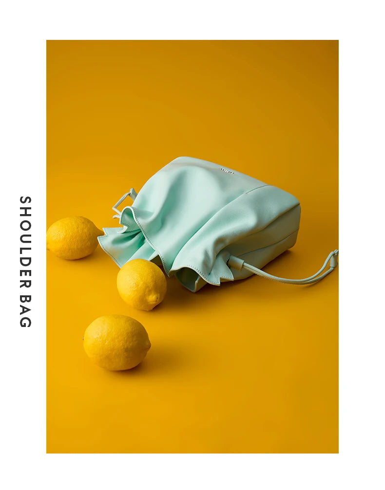 BUCKET HANDBAGS