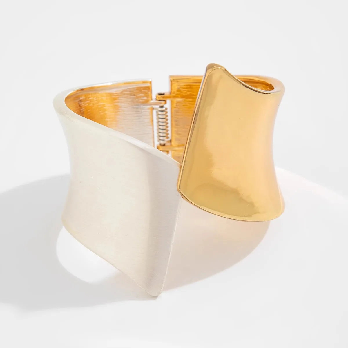 Irregular Geometric Bracelet Match With Accessories