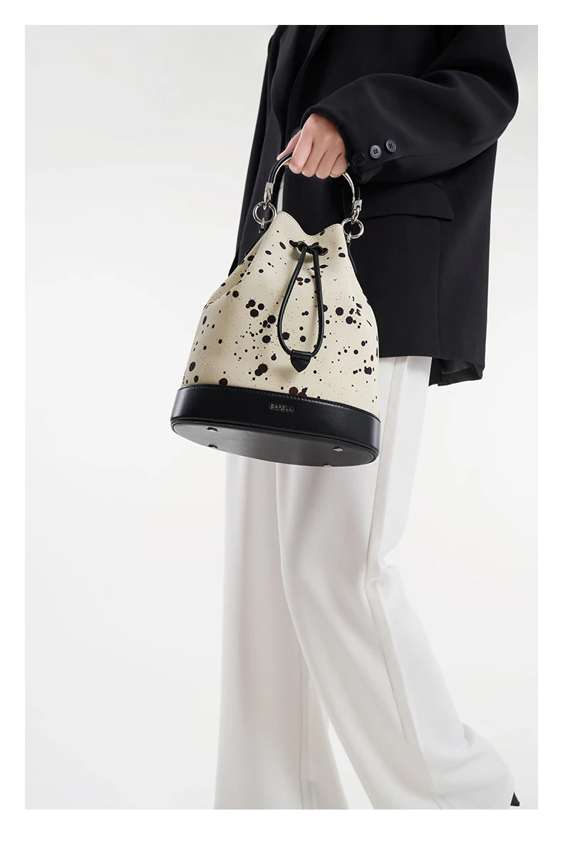 LEATHER BUCKET BAGS