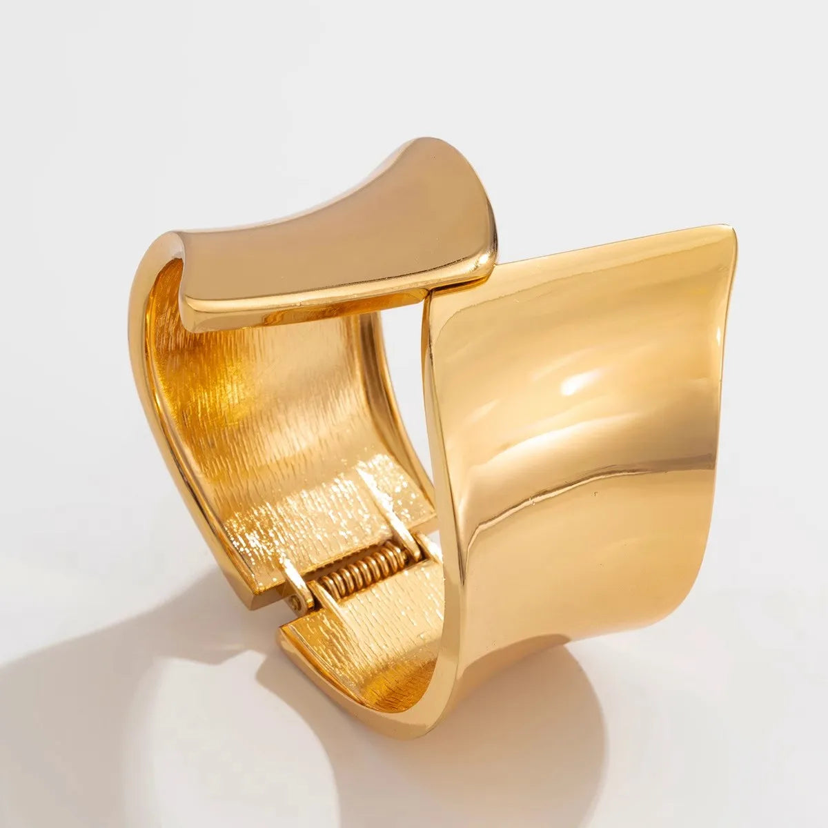Irregular Geometric Bracelet Match With Accessories