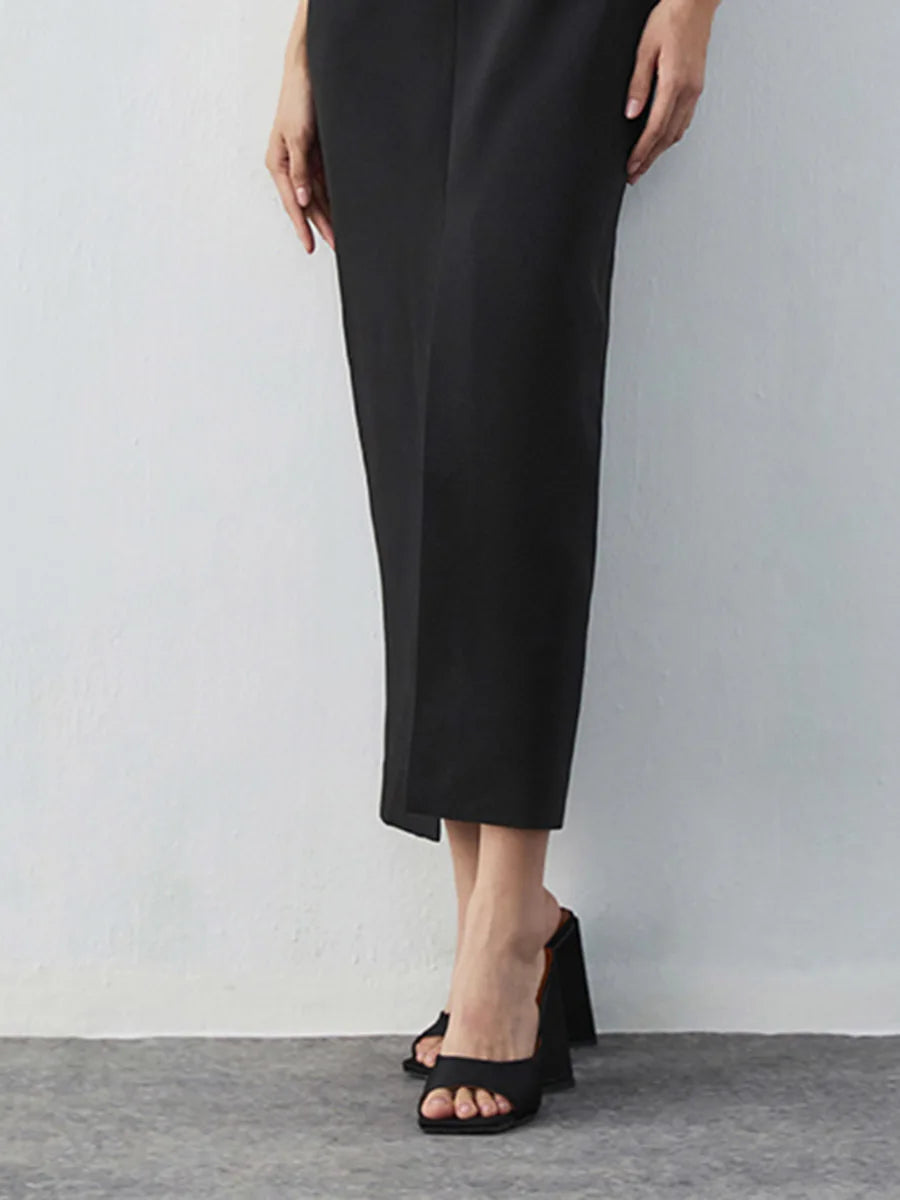 Minimalist Slimming Dress