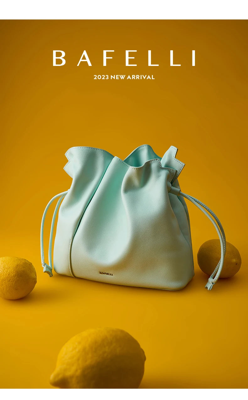BUCKET HANDBAGS