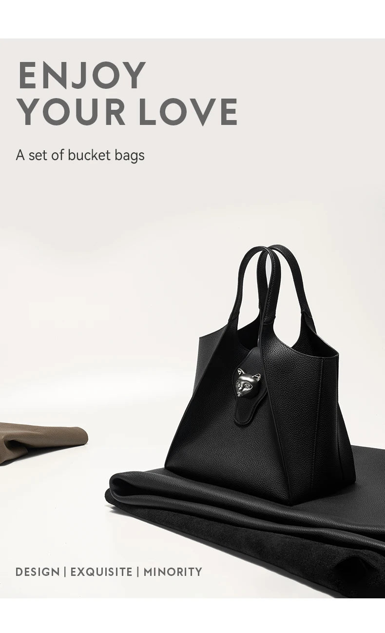 GENUINE LEATHER CASUAL PURSE