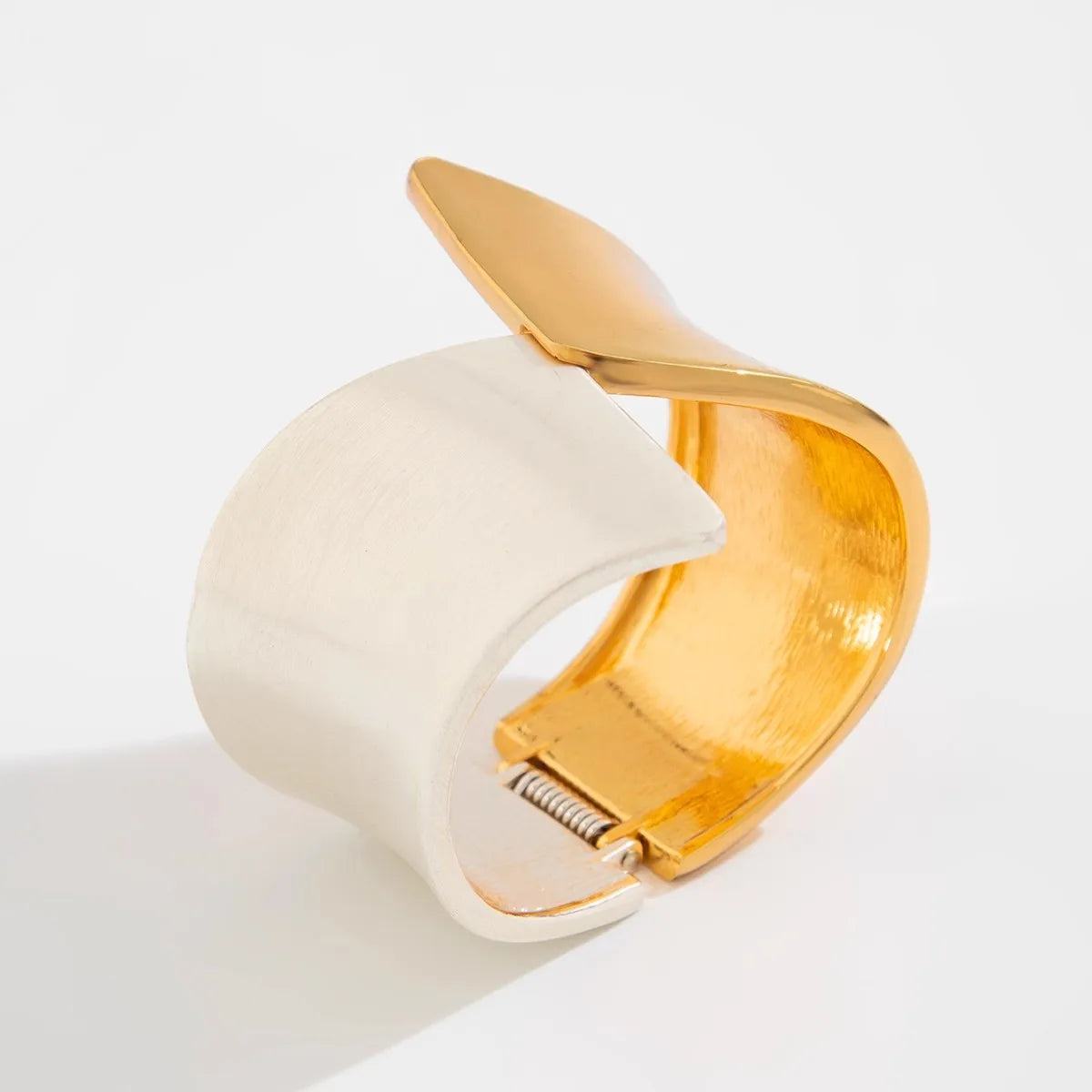Irregular Geometric Bracelet Match With Accessories