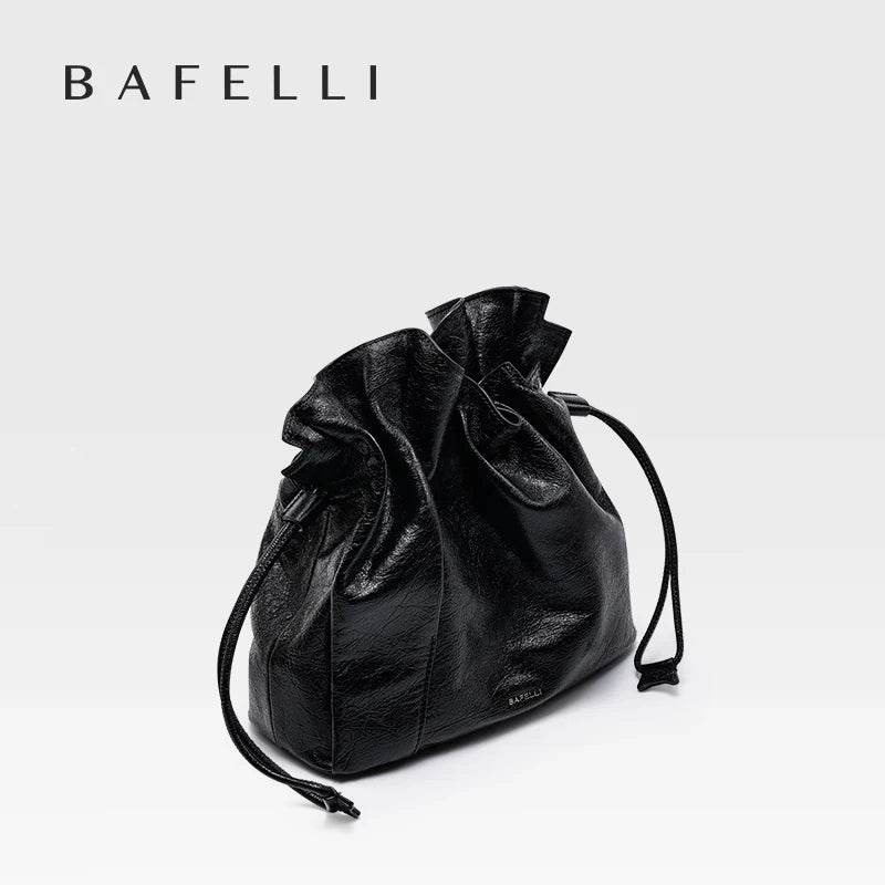 BUCKET HANDBAGS
