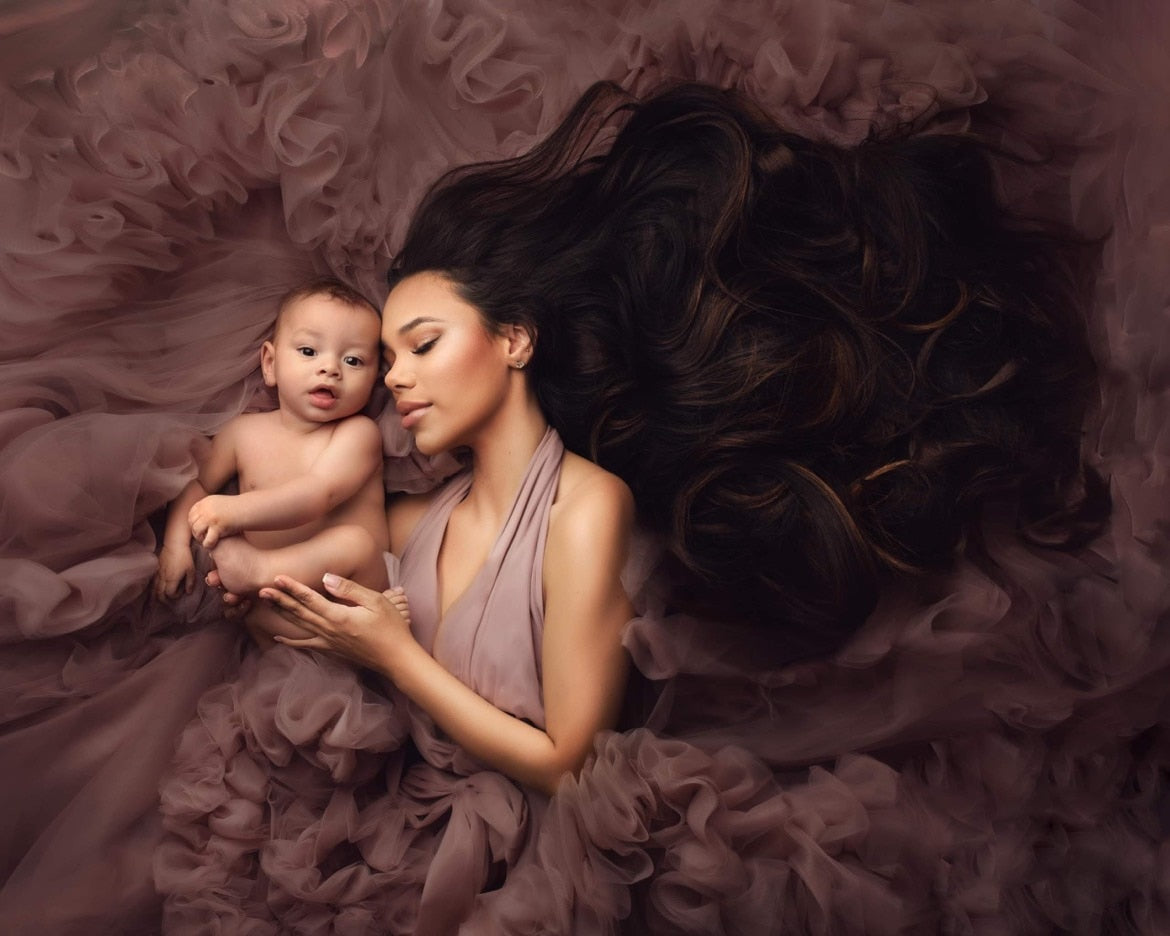 Elegant Halter Maternity Dresses for Photo Shoot