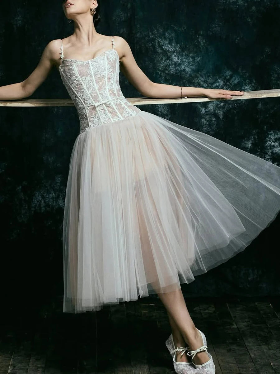 Spliced Lace Dresses