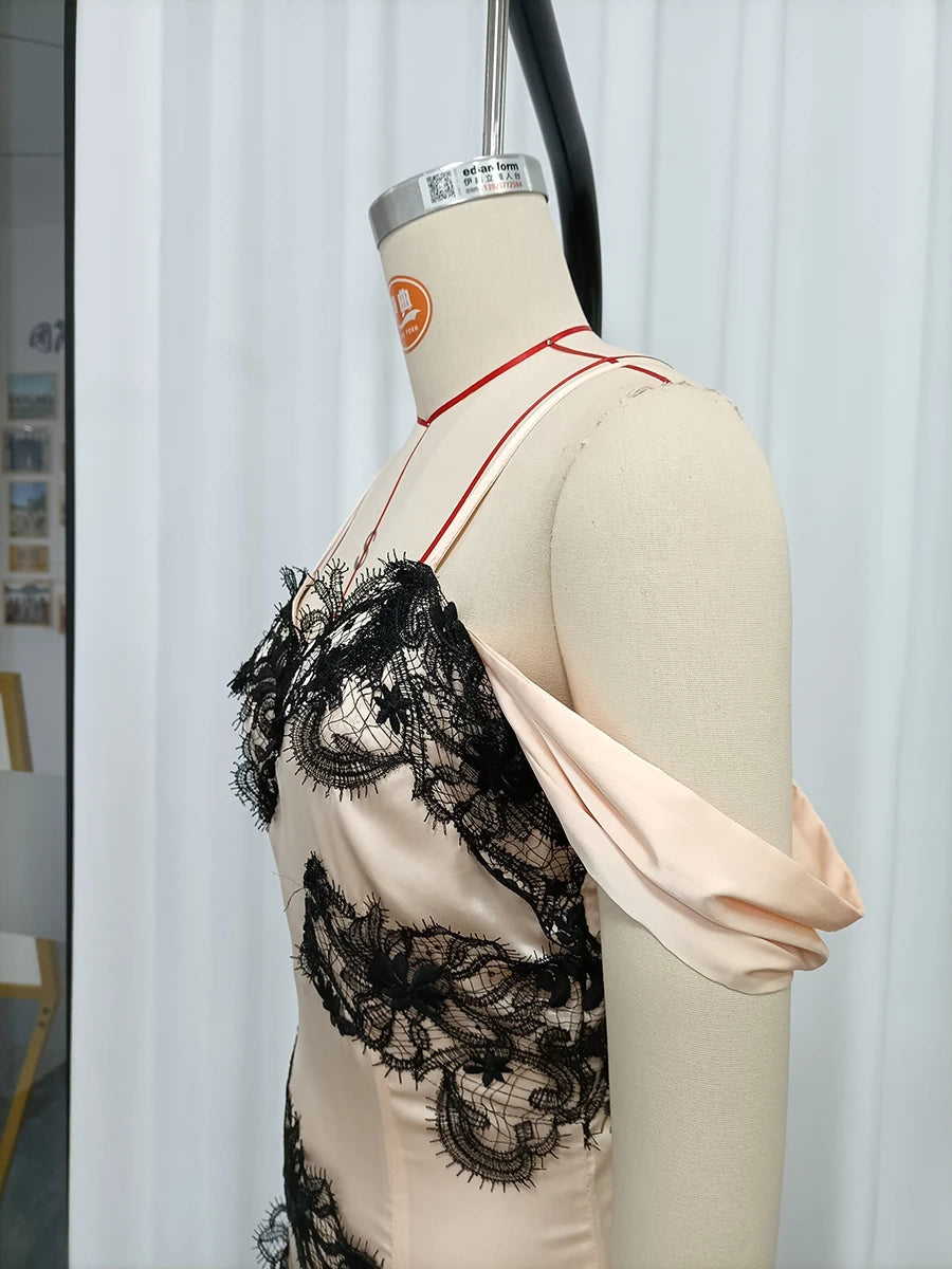 Spliced Lace Dresses