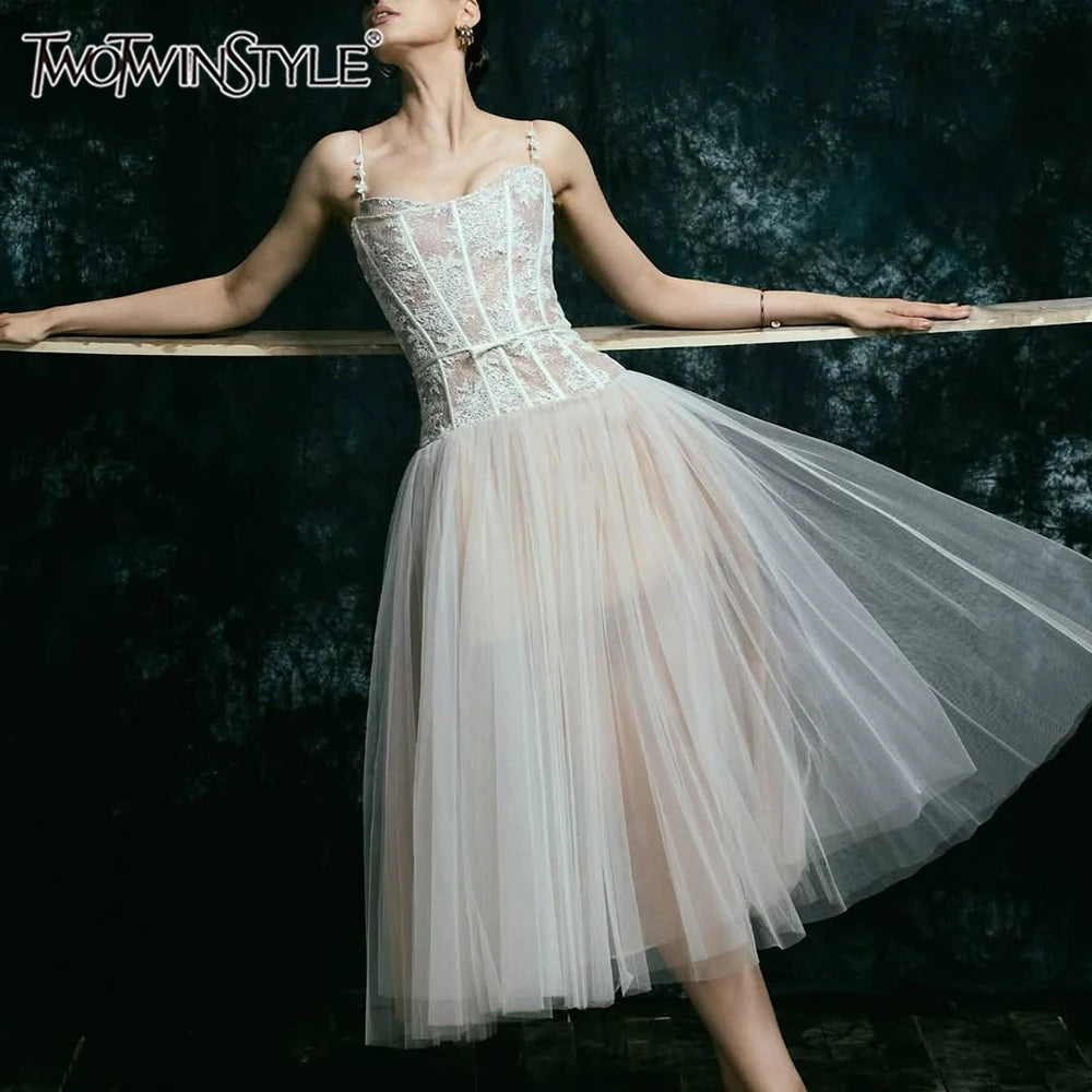 Spliced Lace Dresses