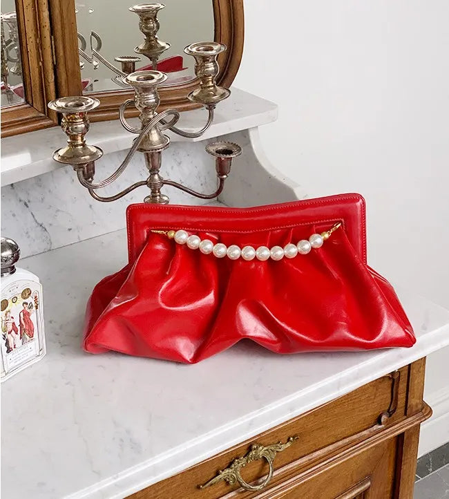 Pearl Chain Clutch