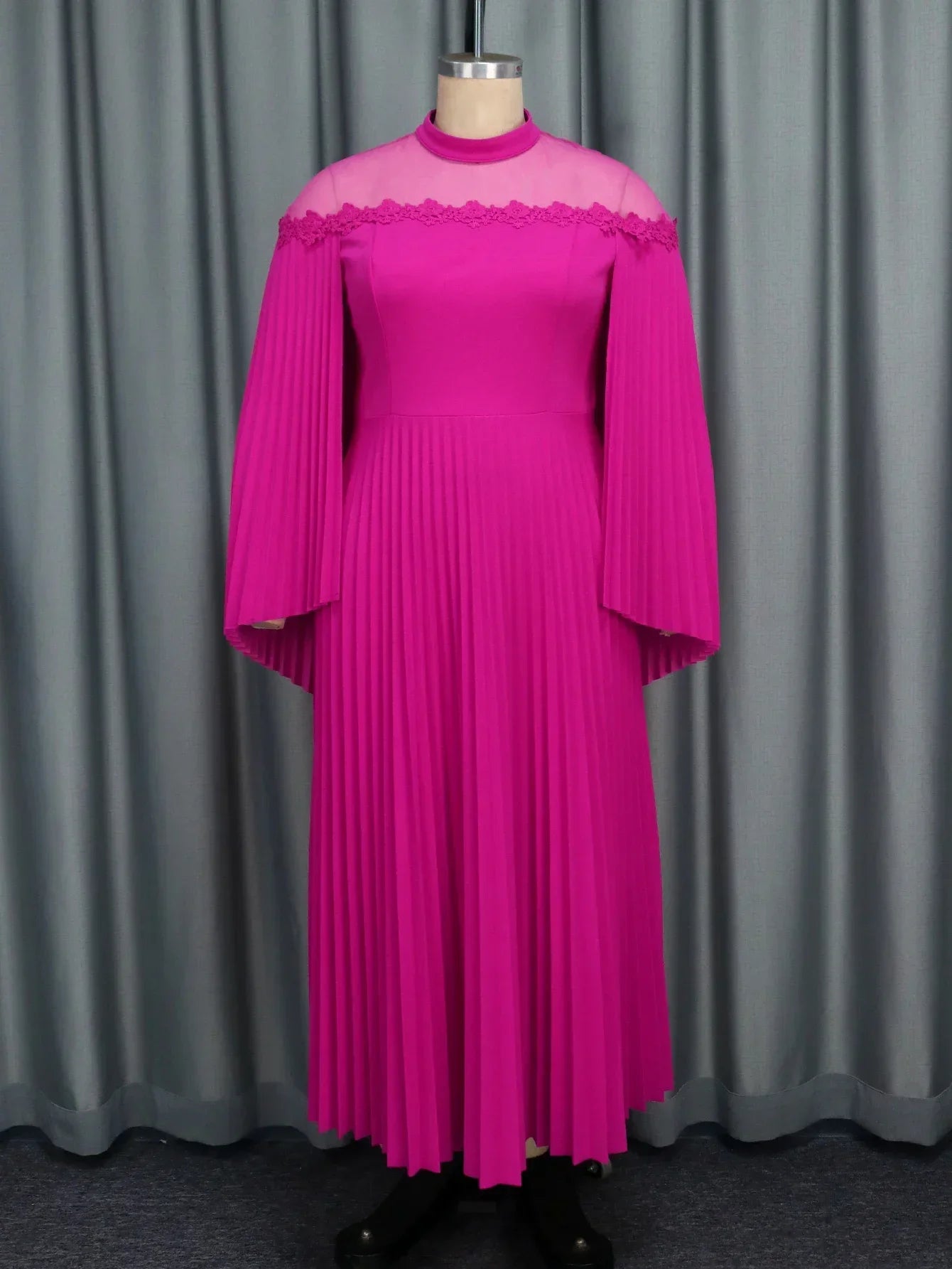 Plus Size Pleated Dresd