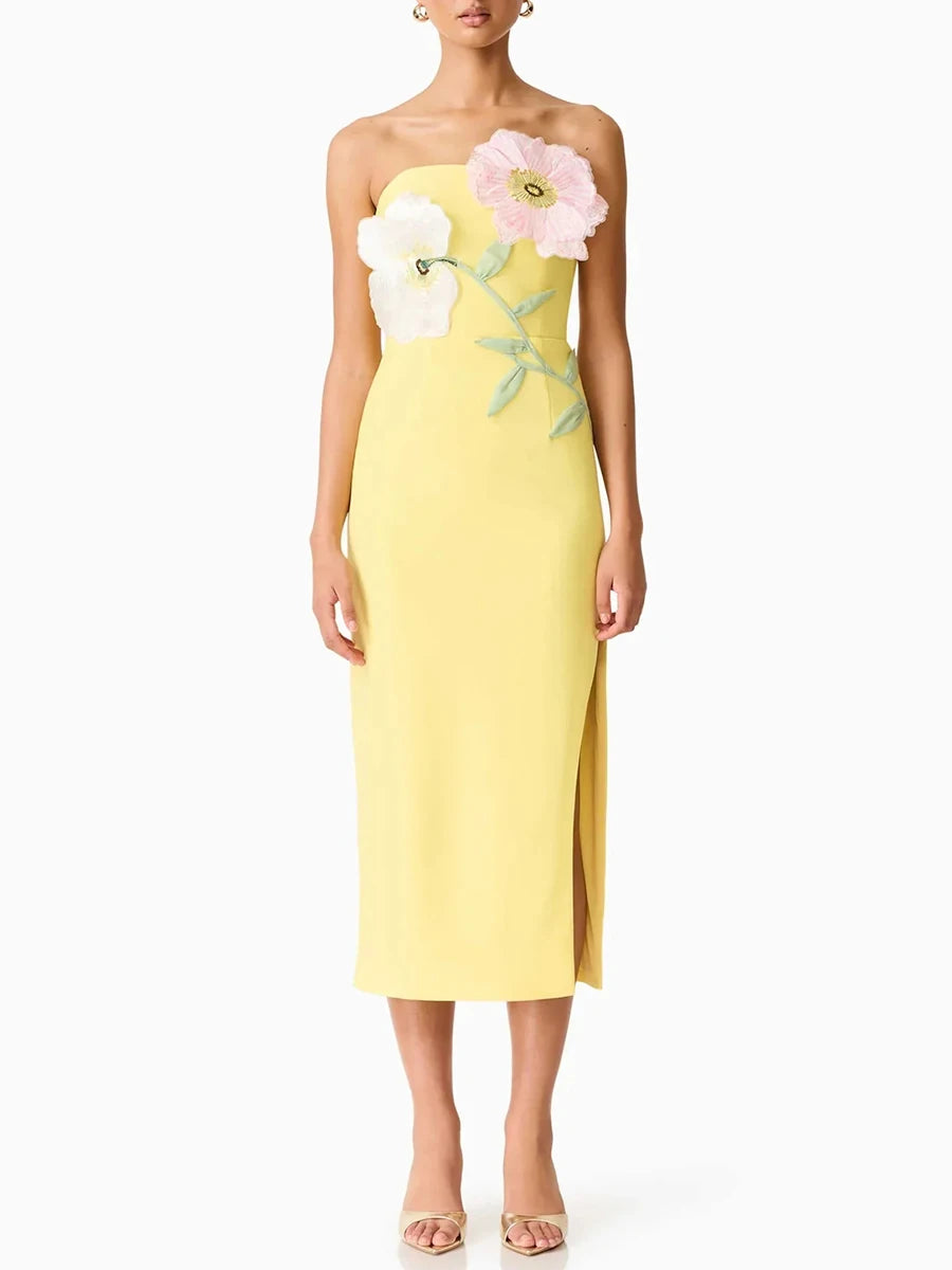 Spliced Appliqués Slimming Dresses