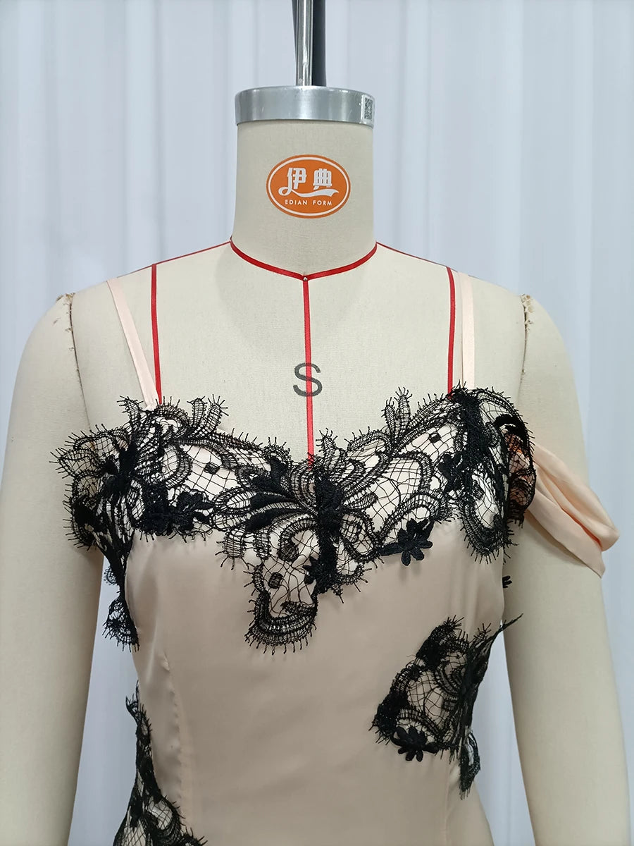 Spliced Lace Dresses