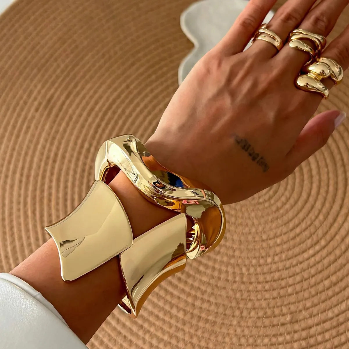 Irregular Geometric Bracelet Match With Accessories