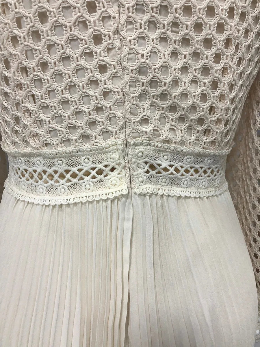 Hollow Out Spliced Embroidery Dresses