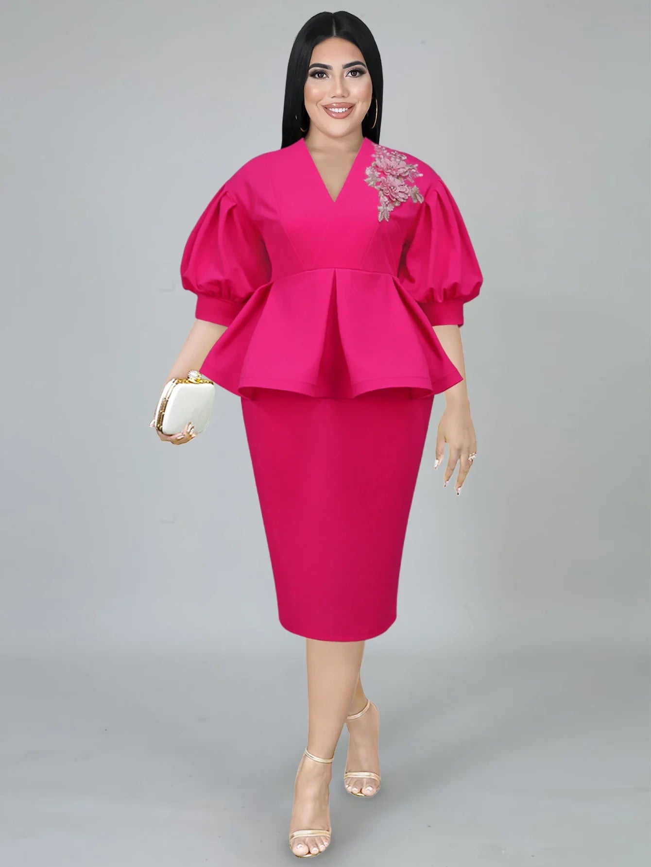 Plus Size Classic Rose Appliqué Dress