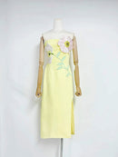 Spliced Appliqués Slimming Dresses