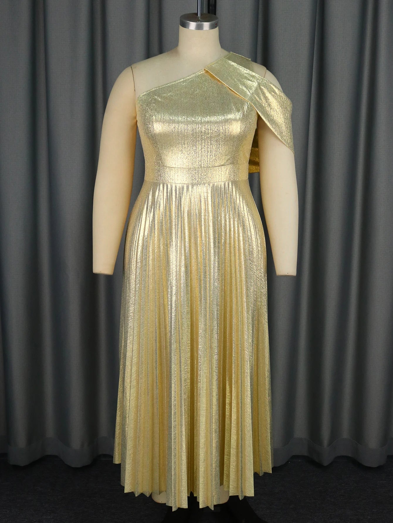 Shiny Gold Long Pleated Dress